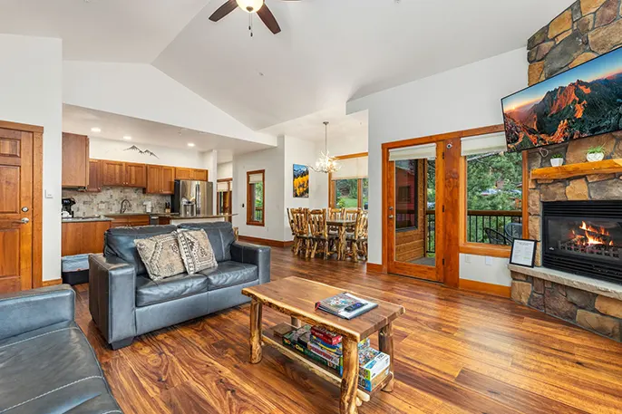 BCI Luxury Great Room image