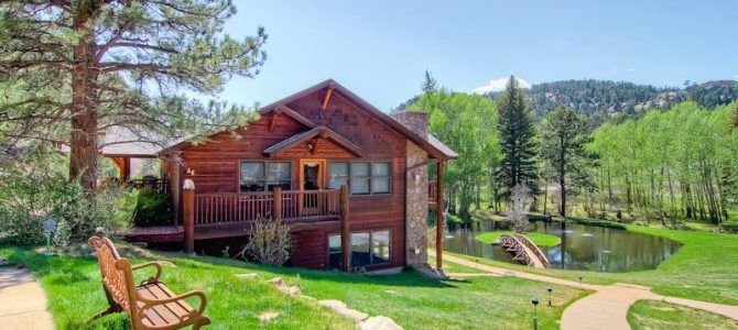 Accommodations in Estes Park at Black Canyon Inn